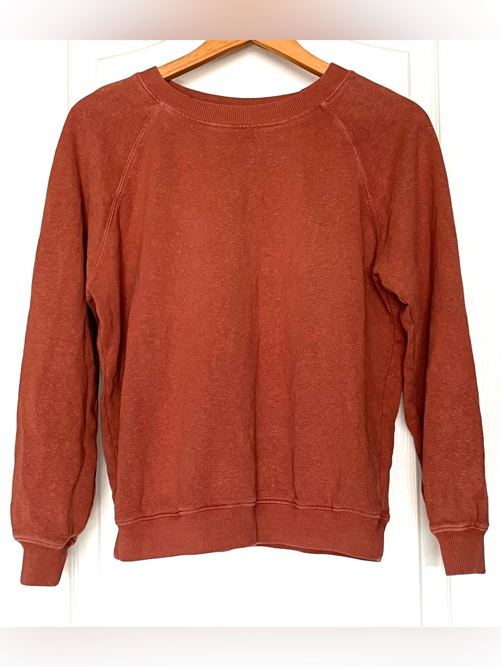 Jungmaven Raglan Crewneck Sweatshirt - Hemp Cotton Blend 
Size XS
